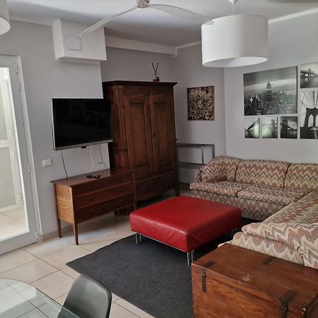 بيزارو Residence Appartamenti Casa Vacanze Abbazia المظهر الخارجي الصورة